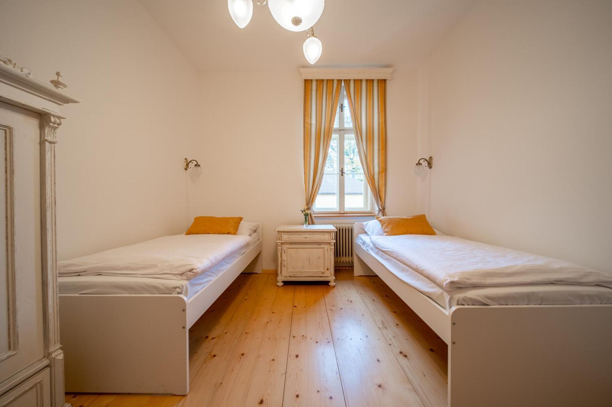 Zamecek Waldsteinovo Zatisi Hotel Svatoslav Екстериор снимка